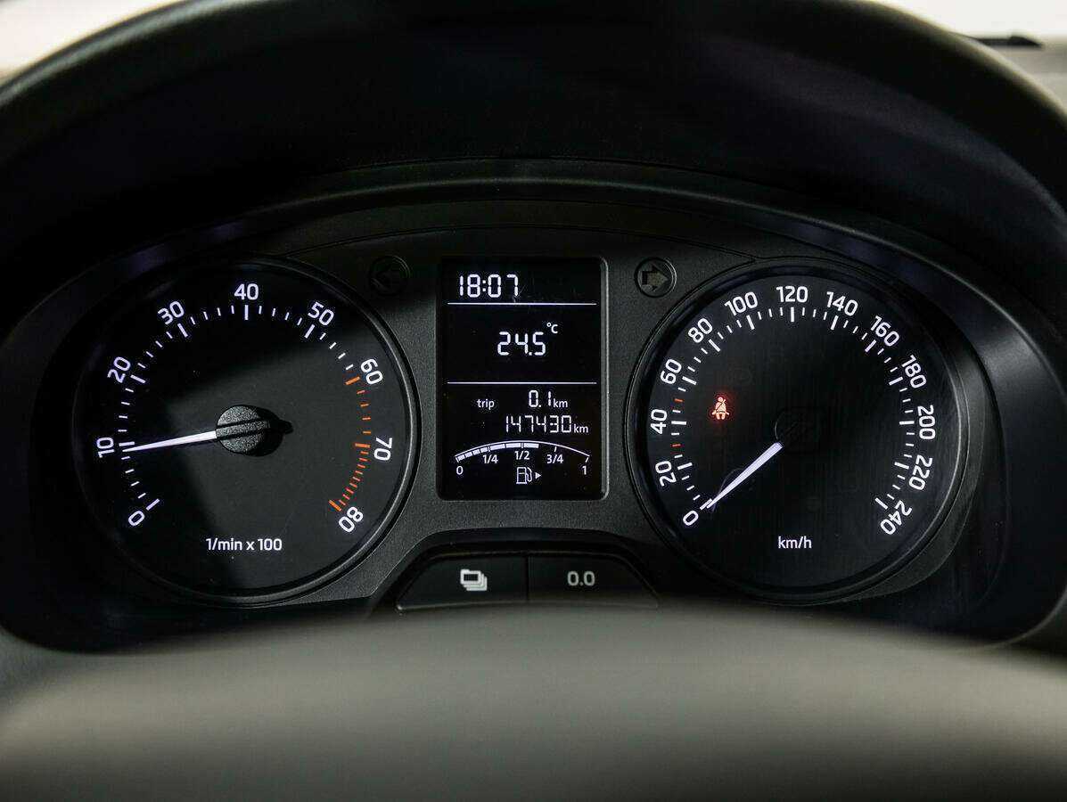 Купить Шкода Рапид, 2015, 147 420 км.. Фото: #10