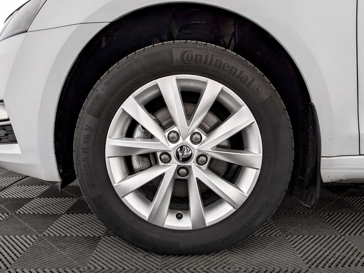 Купить Шкода Октавия, 2019, 67 859 км.. Фото: #17