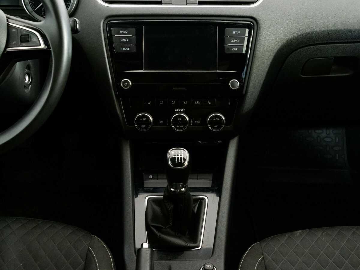 Купить Шкода Октавия, 2017, 130 140 км.. Фото: #10